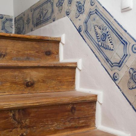 C3 Bairro Alto Cozy Romantic Loft In 18Th Century Building Lisboa Eksteriør billede
