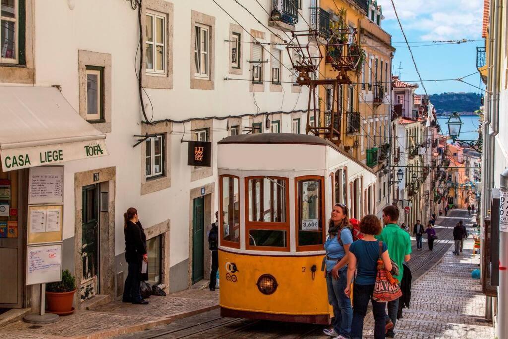 C3 Bairro Alto Cozy Romantic Loft In 18Th Century Building Lisboa Eksteriør billede