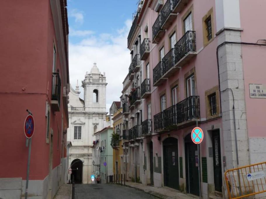 C3 Bairro Alto Cozy Romantic Loft In 18Th Century Building Lisboa Eksteriør billede